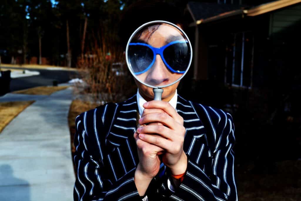wedding speech prop spy